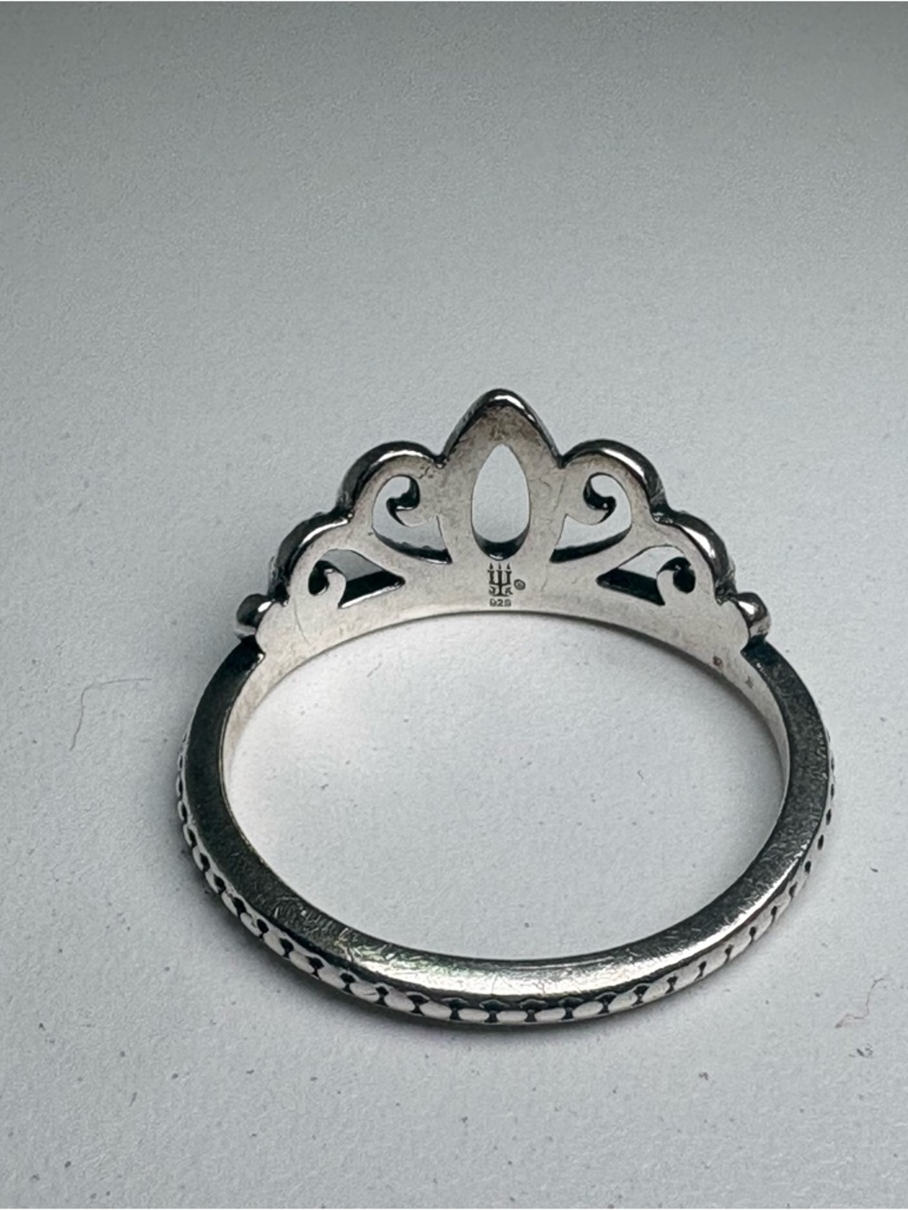 James Avery Retired Beaded Tiara Ring Size 9.5 - Picture 2 of 4